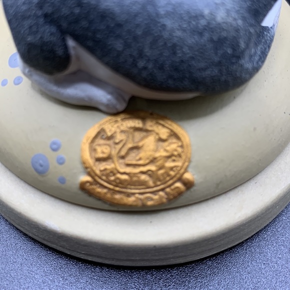 Brown Bag Cookie Stamp cat with yarn Approx 3.5” diameter stamp - Picture 8 of 8